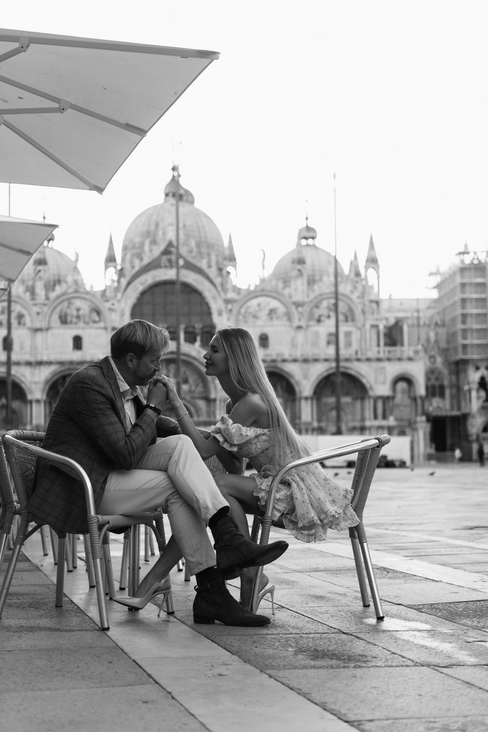 Wedding Photoshoot in Venice'sept 23. Lake Como Wedding Photographer | Elegant & Timeless Photography in Italy