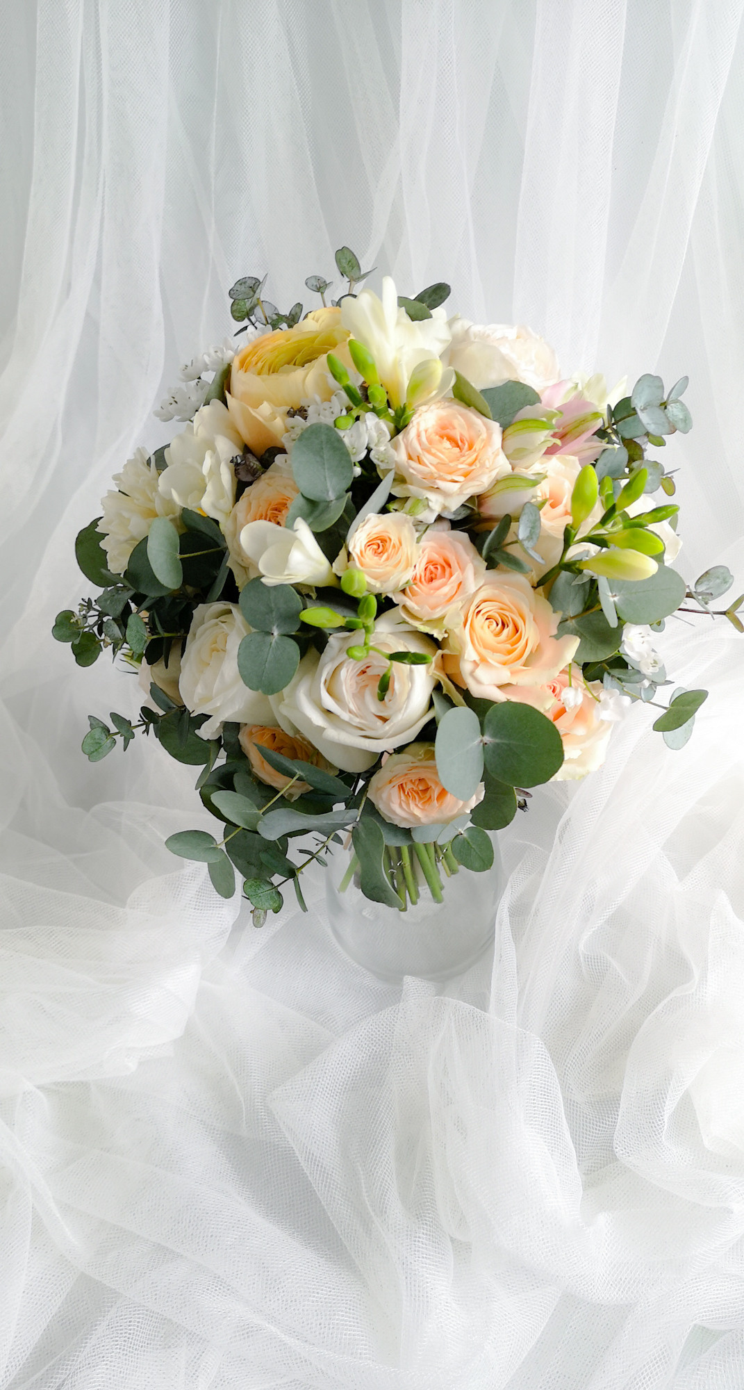 Līgavas pušķi pudera, persiku toņos. Event design, decoration, floristry, gift, Irina Novika, Riga, Latvia