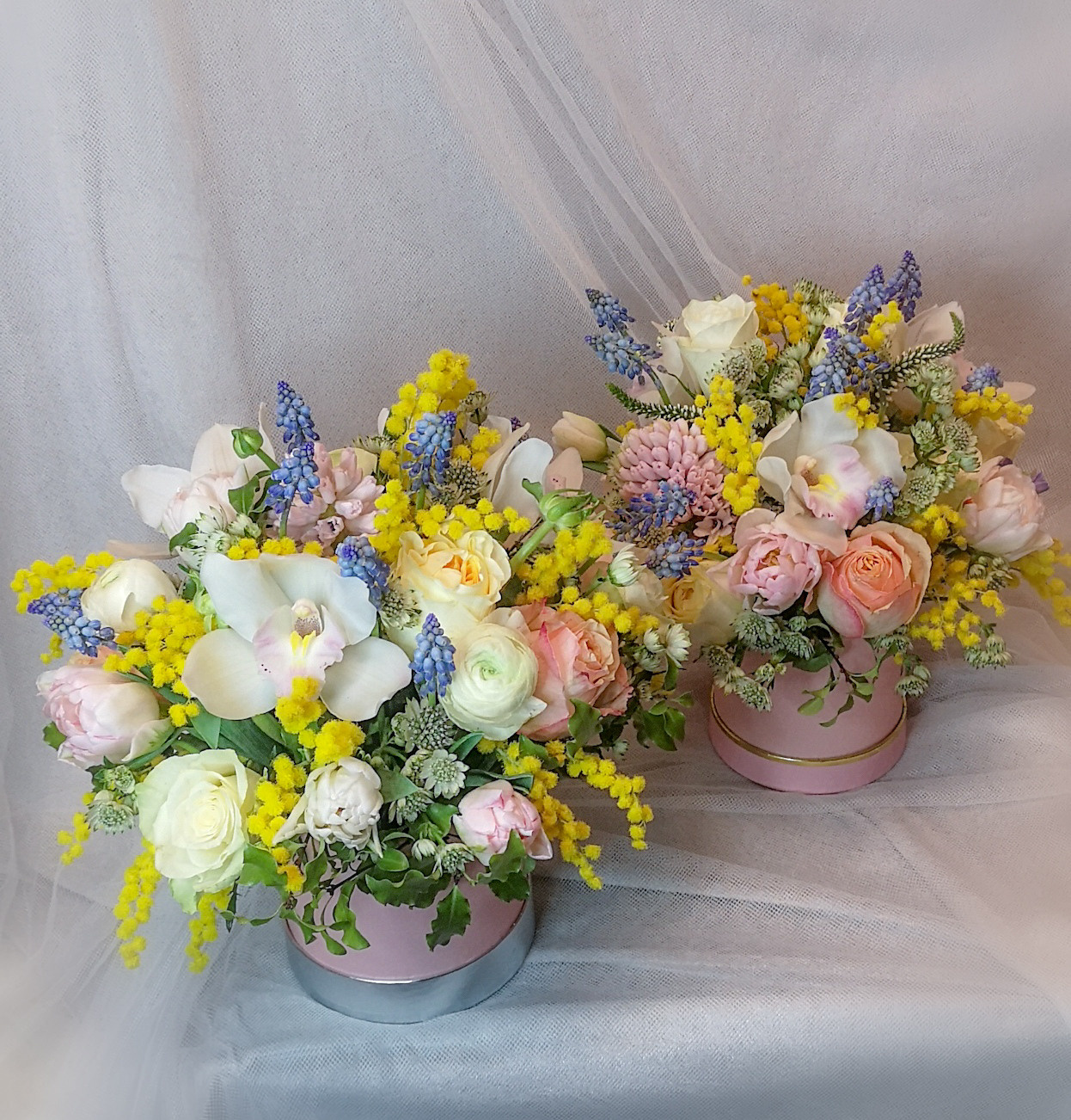 Ziedu pušķi kastē. Event design, decoration, floristry, gift, Irina Novika, Riga, Latvia