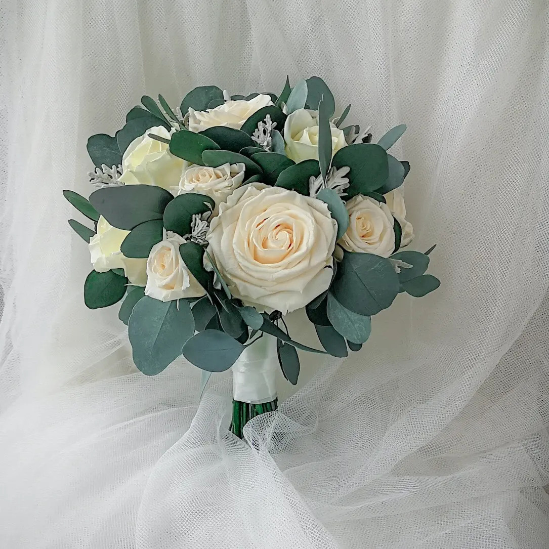 Līgavas pušķi baltos toņos. Event design, decoration, floristry, gift, Irina Novika, Riga, Latvia