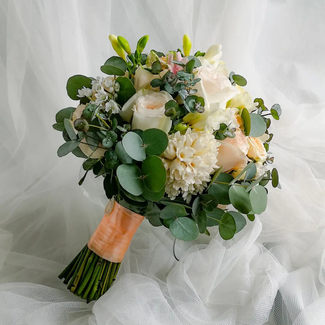 Līgavas pušķi pudera, persiku toņos. Event design, decoration, floristry, gift, Irina Novika, Riga, Latvia