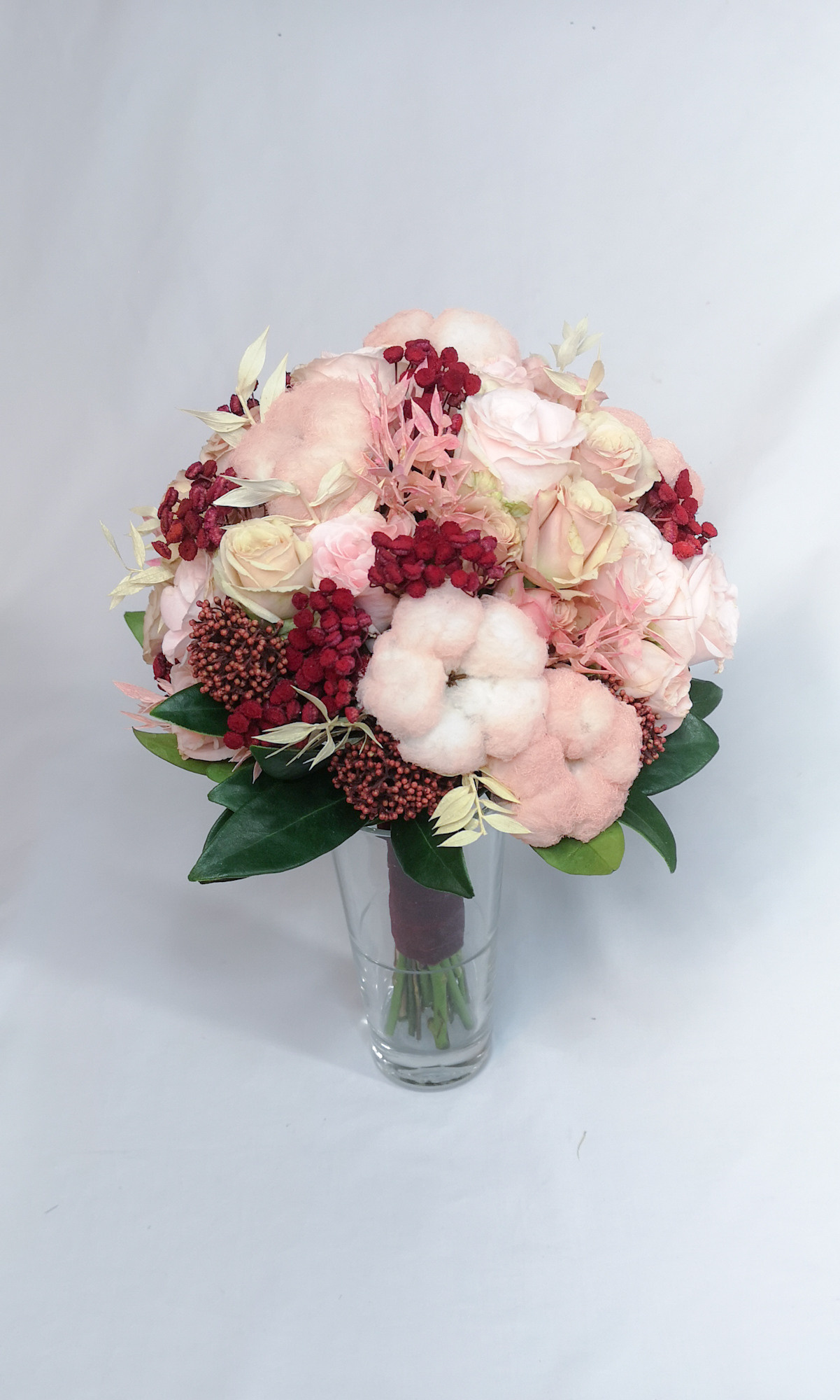 Līgavas pušķis ziemas sezonā. Event design, decoration, floristry, gift, Irina Novika, Riga, Latvia