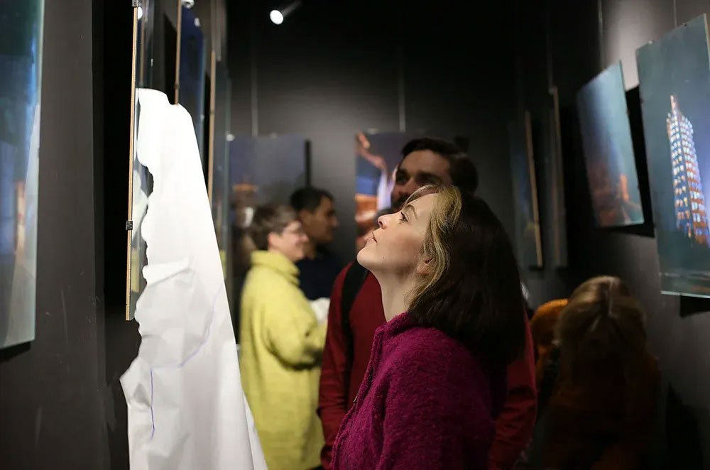 Открытие выставки Романа Рыбалёва «Календарь 2022». Школа Фотографии Романа Рыбалёва. Город Кишинёв, Молдова