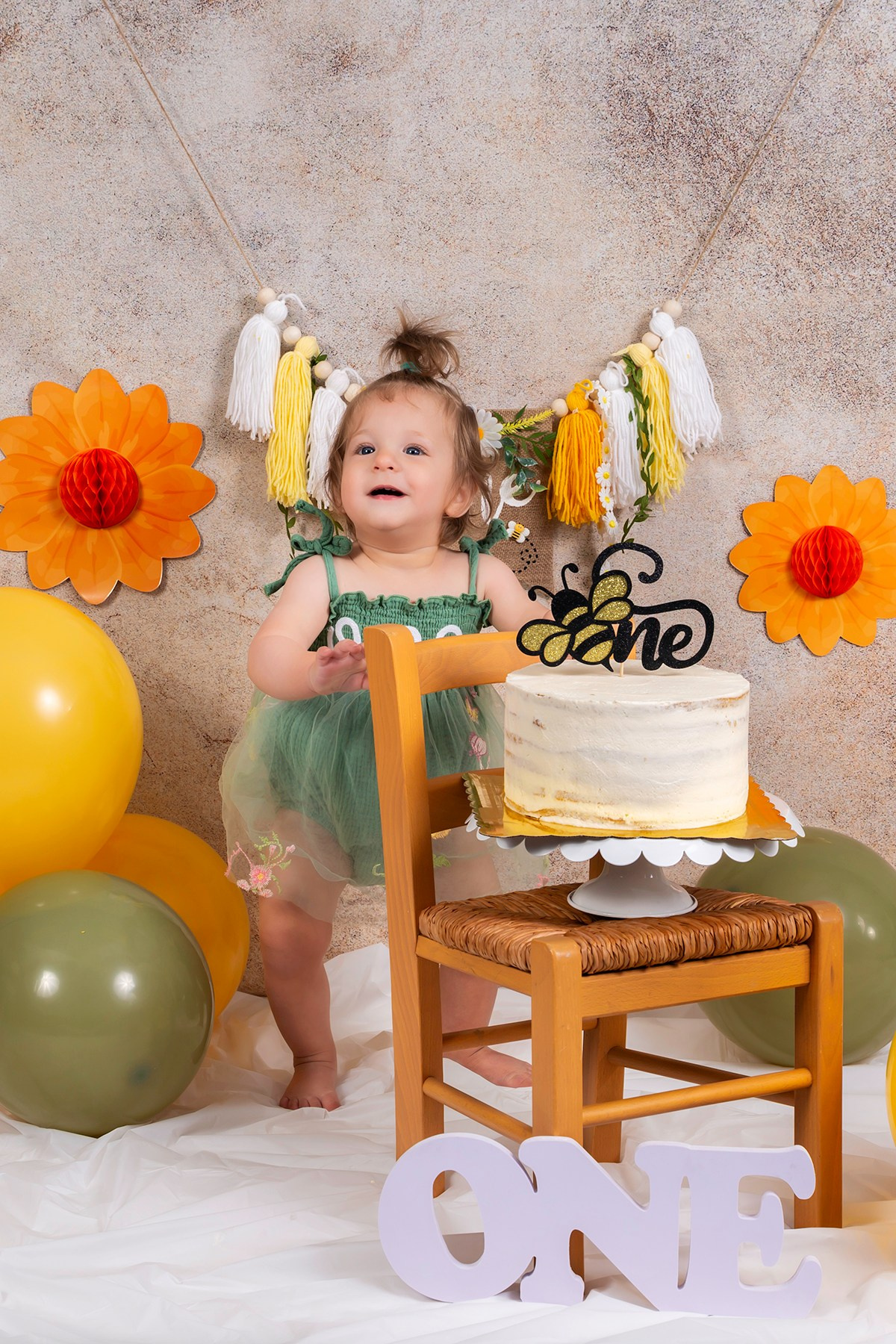 Little baby Smash Cake. Photographer is San Jose, Iryna Novosyolova