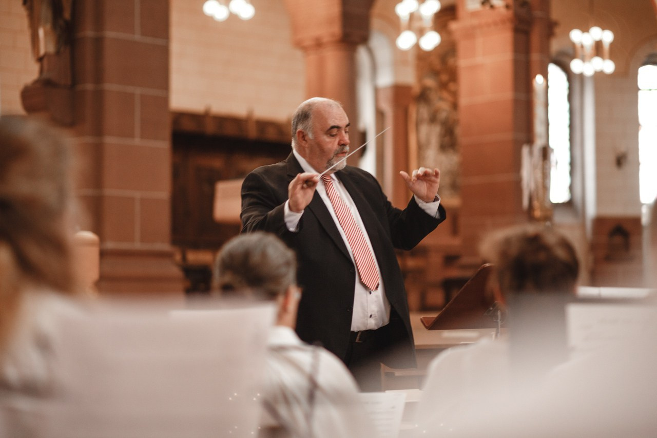 Kirchliche Hochzeit Rheinterrassen Karlsruhe – Noelia & Timo | Hochzeitsfotograf & Videograf
