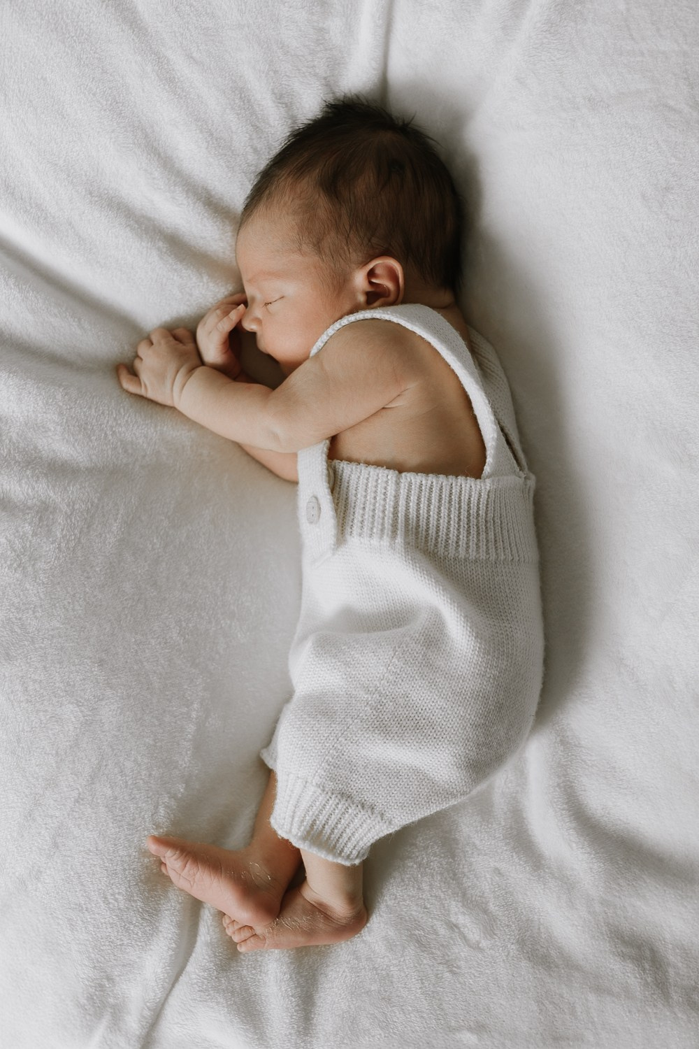 Neugeborenenfotografie Düsseldorf, Newborn Shooting Düsseldorf, Babyfotograf Düsseldorf, natürliche Babyfotos, Familienfotografie Düsseldorf, Neugeborenenshooting NRW.