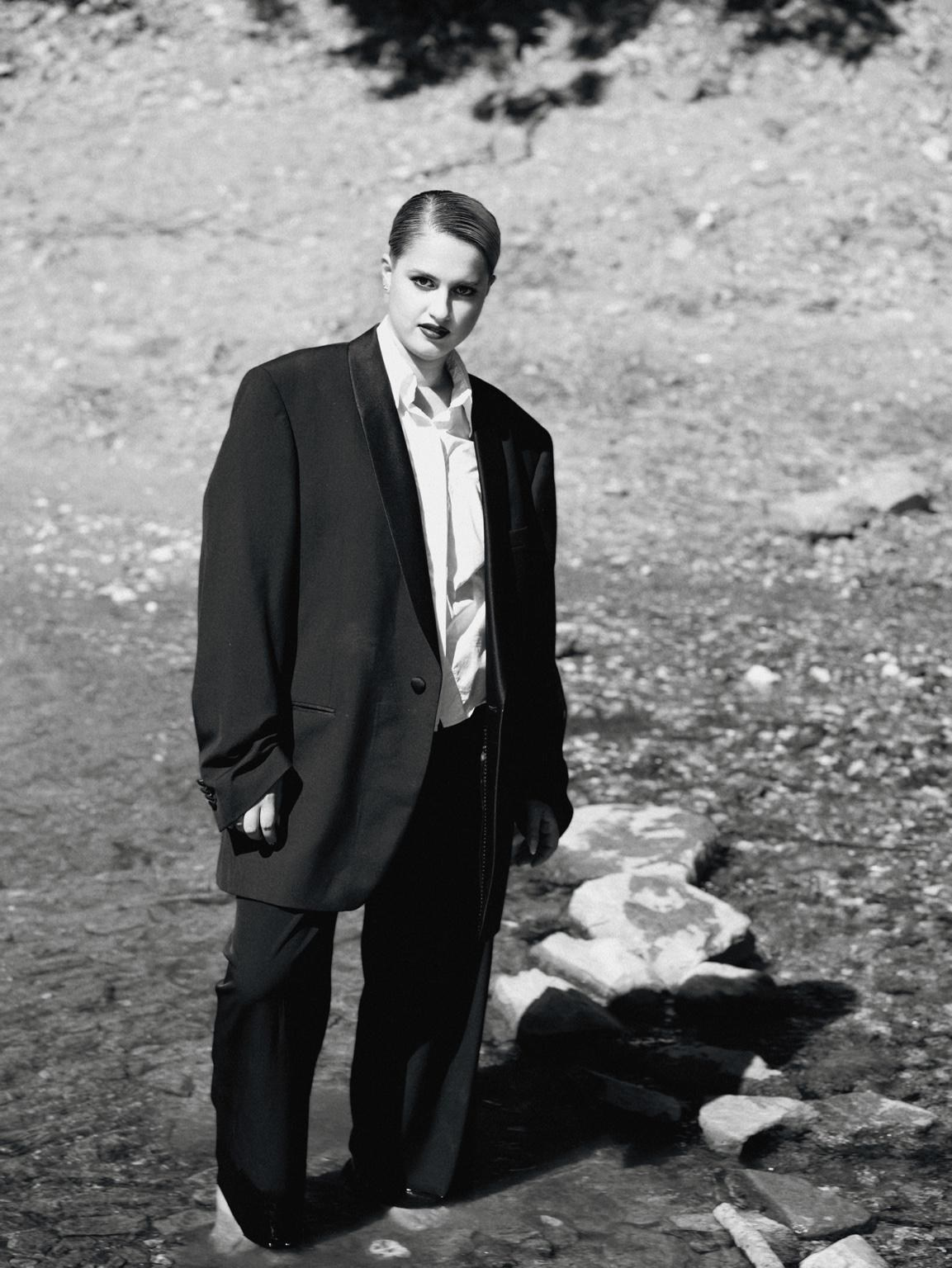 Женски портрет в Пловдив – черно-бяла фотография