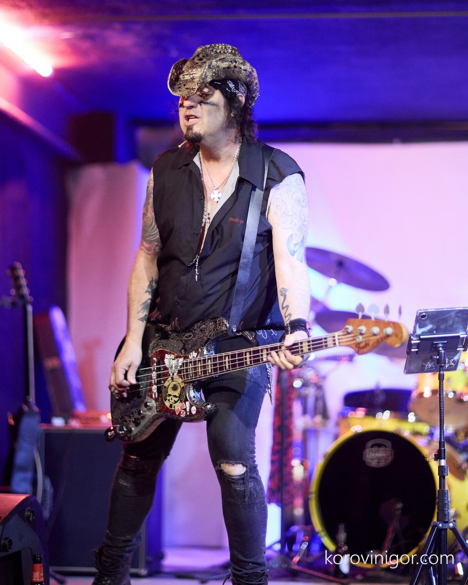 Mötley Crüe tribute. La Granja Cultural Association Alcoy Spain
