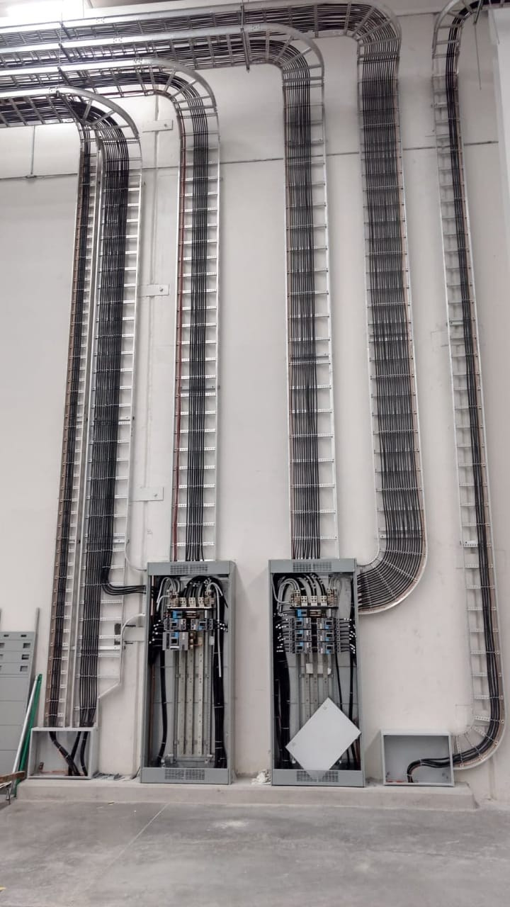 Instalación eléctrica Industrial. Grupo DECOCO