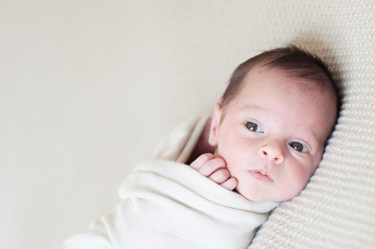 Primeros días. Fotografia de familias en Alicante Mónica Santonja