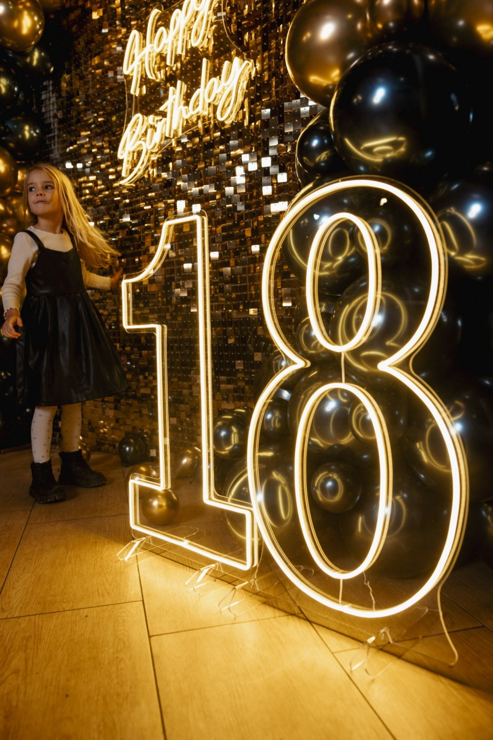 FOTOGRAFISANJE PUNOLETSTVA. Fotografi iz Backog Petrovca David i Andrea Stojanovic