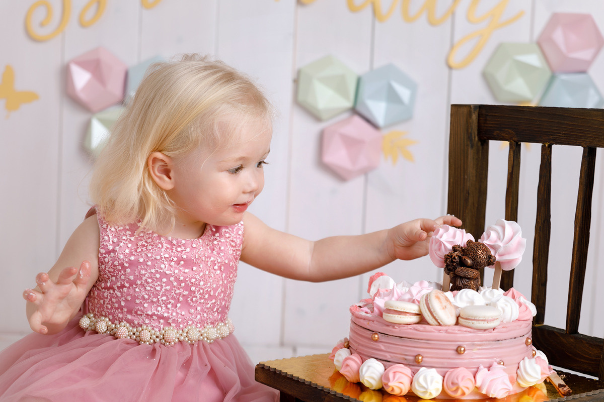 צילומי גיל שנתיים לאמה. נטליה רוזמן צלמת הריון ניובורן ילדים ובוק בת מצווה