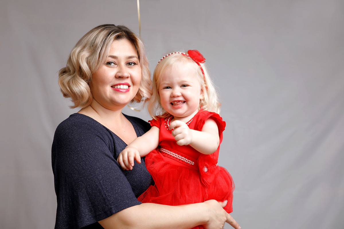 צילומי גיל שנתיים לאמה. נטליה רוזמן צלמת הריון ניובורן ילדים ובוק בת מצווה