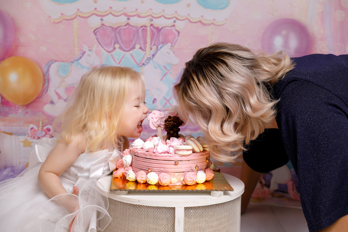 צילומי גיל שנתיים לאמה. נטליה רוזמן צלמת הריון ניובורן ילדים ובוק בת מצווה