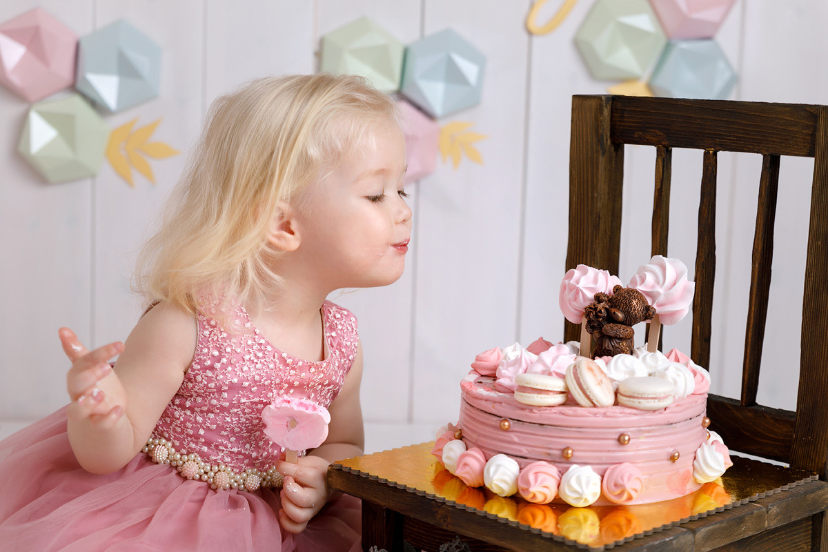 צילומי גיל שנתיים לאמה. נטליה רוזמן צלמת הריון ניובורן ילדים ובוק בת מצווה