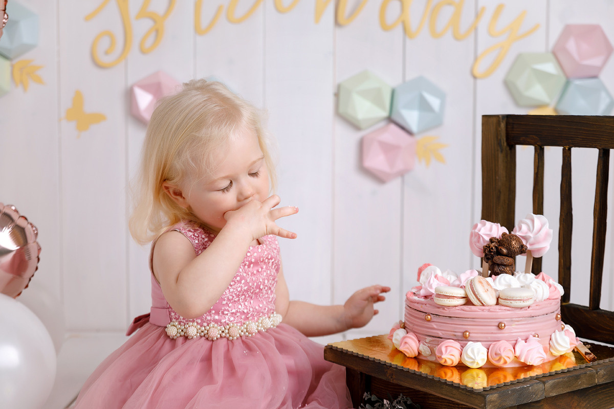 צילומי גיל שנתיים לאמה. נטליה רוזמן צלמת הריון ניובורן ילדים ובוק בת מצווה