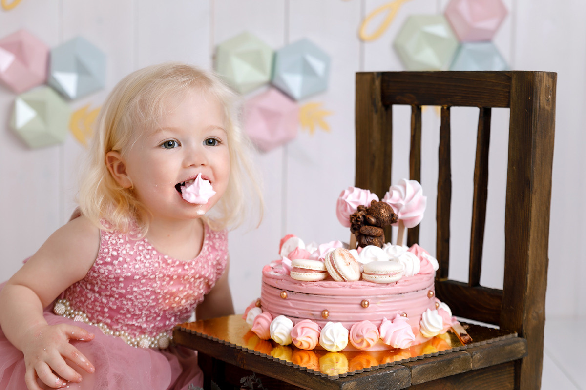 צילומי גיל שנתיים לאמה. נטליה רוזמן צלמת הריון ניובורן ילדים ובוק בת מצווה