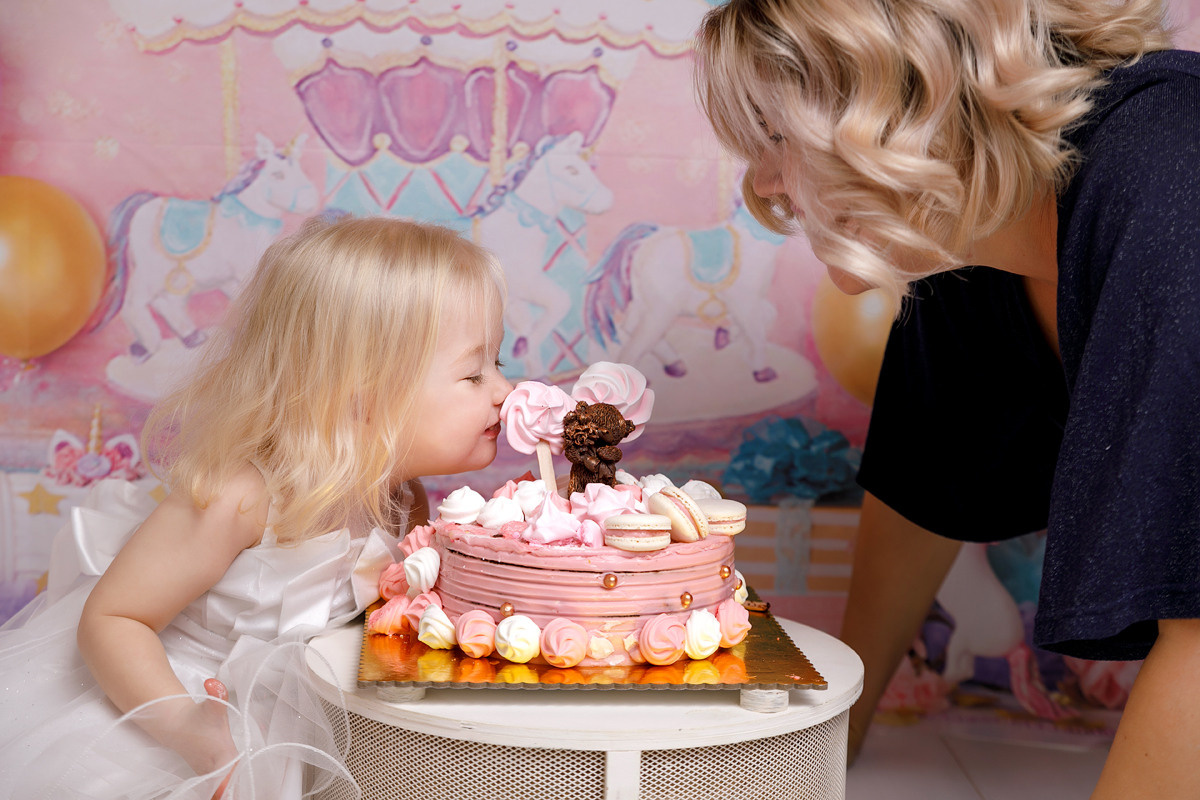 צילומי גיל שנתיים לאמה. נטליה רוזמן צלמת הריון ניובורן ילדים ובוק בת מצווה