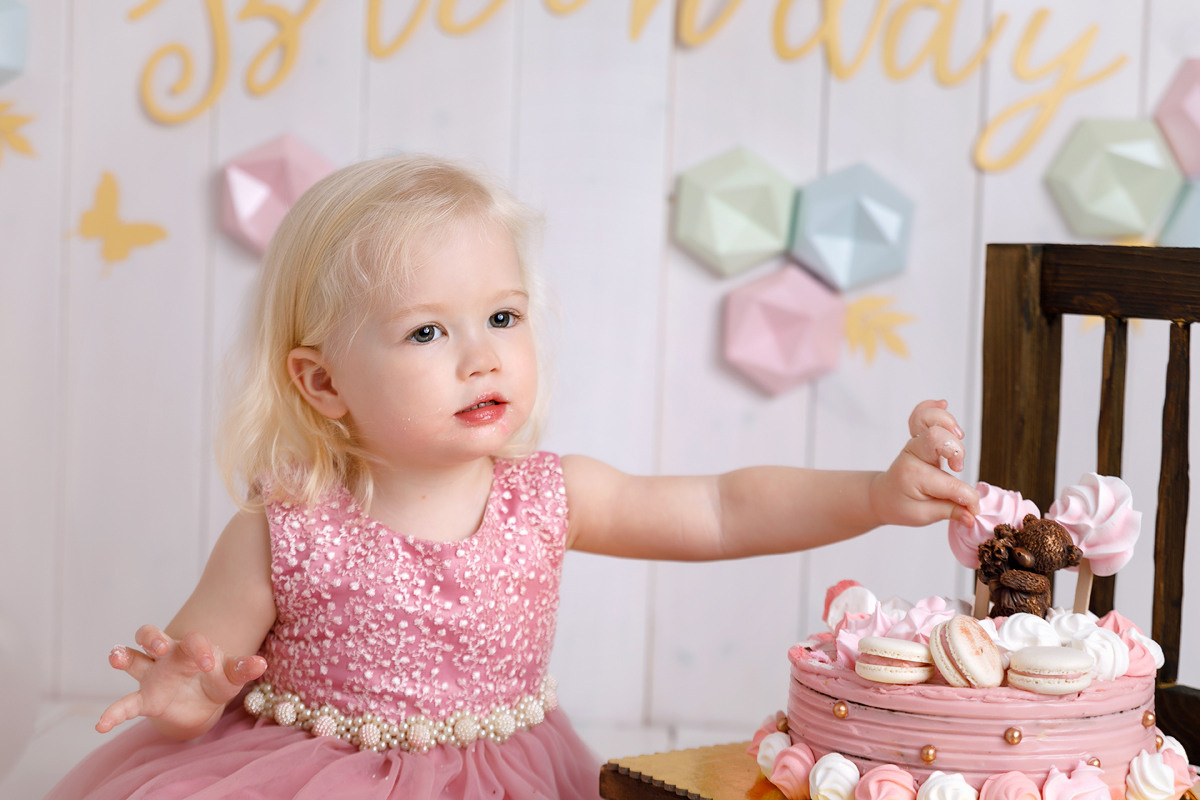 צילומי גיל שנתיים לאמה. נטליה רוזמן צלמת הריון ניובורן ילדים ובוק בת מצווה