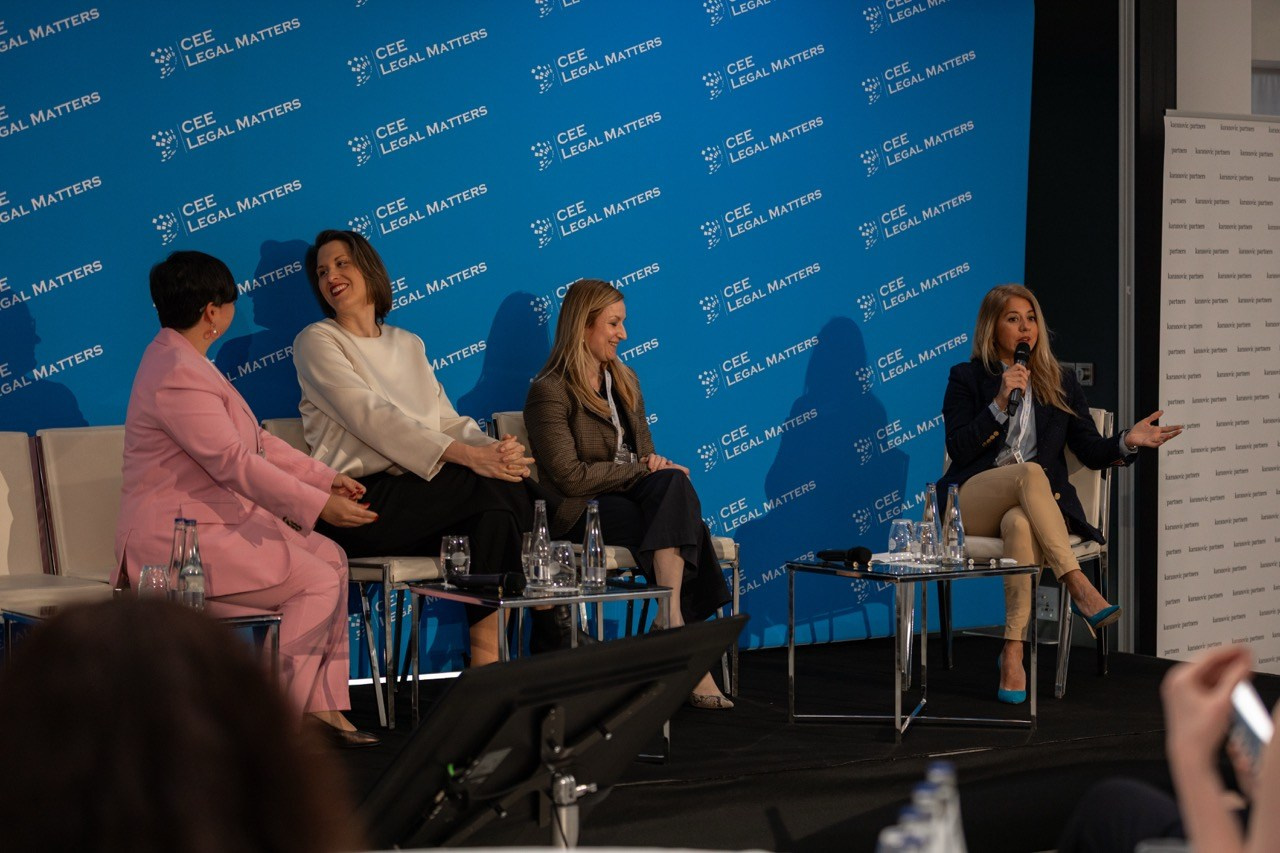 Dana Lišková - Event Photographer Prague - event photography  - conference photography - corporate events - corporate photography