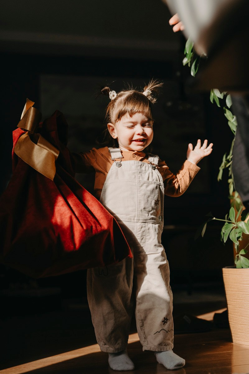 Natasa, Ema i Lazar — porodicno fotografisanje kod kuce. Deciji i porodicni fotograf u Beogradu Oksana Skendzic