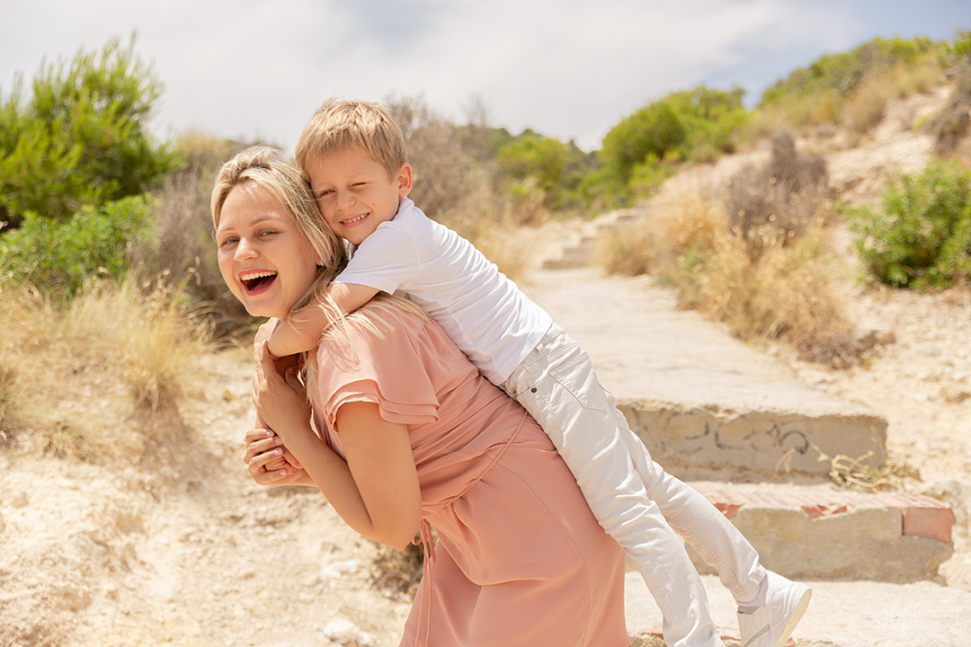 Первая фотосессия Алисии. Главная