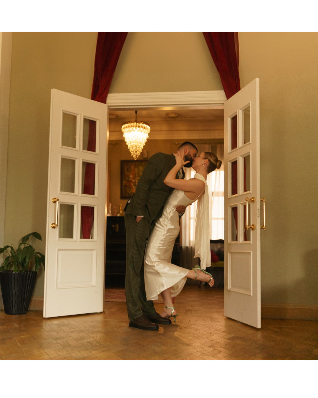 Rainy Wedding. Professional Photographer Abu Dhabi, Dubai — Yulia Ismoilova | 2025