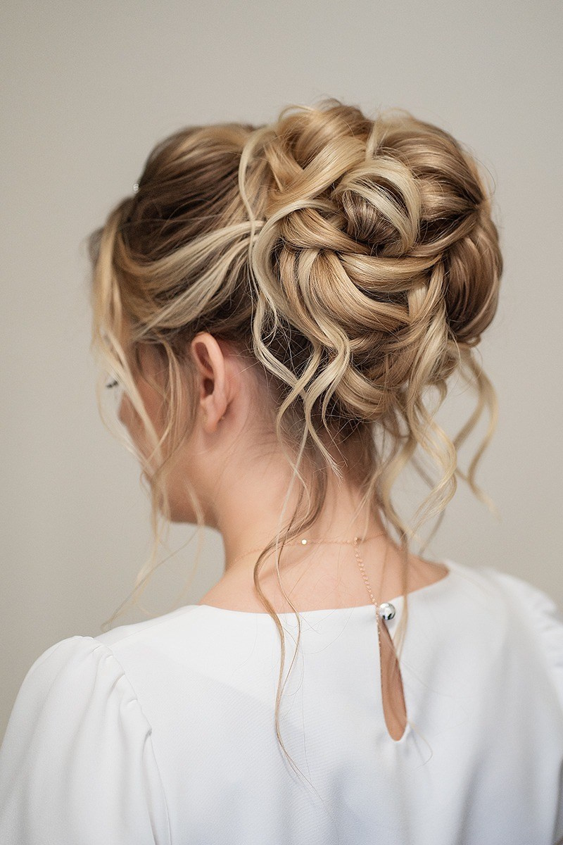 Haarstyling. Brautstylistin Irina, in Hamburg und Umgebung