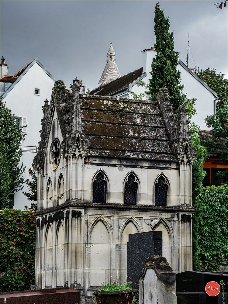 Saint-Vensant cemetery in Paris near Montmartre. Photographe à Strasbourg | Portraits, Studio, Enfants, Événements