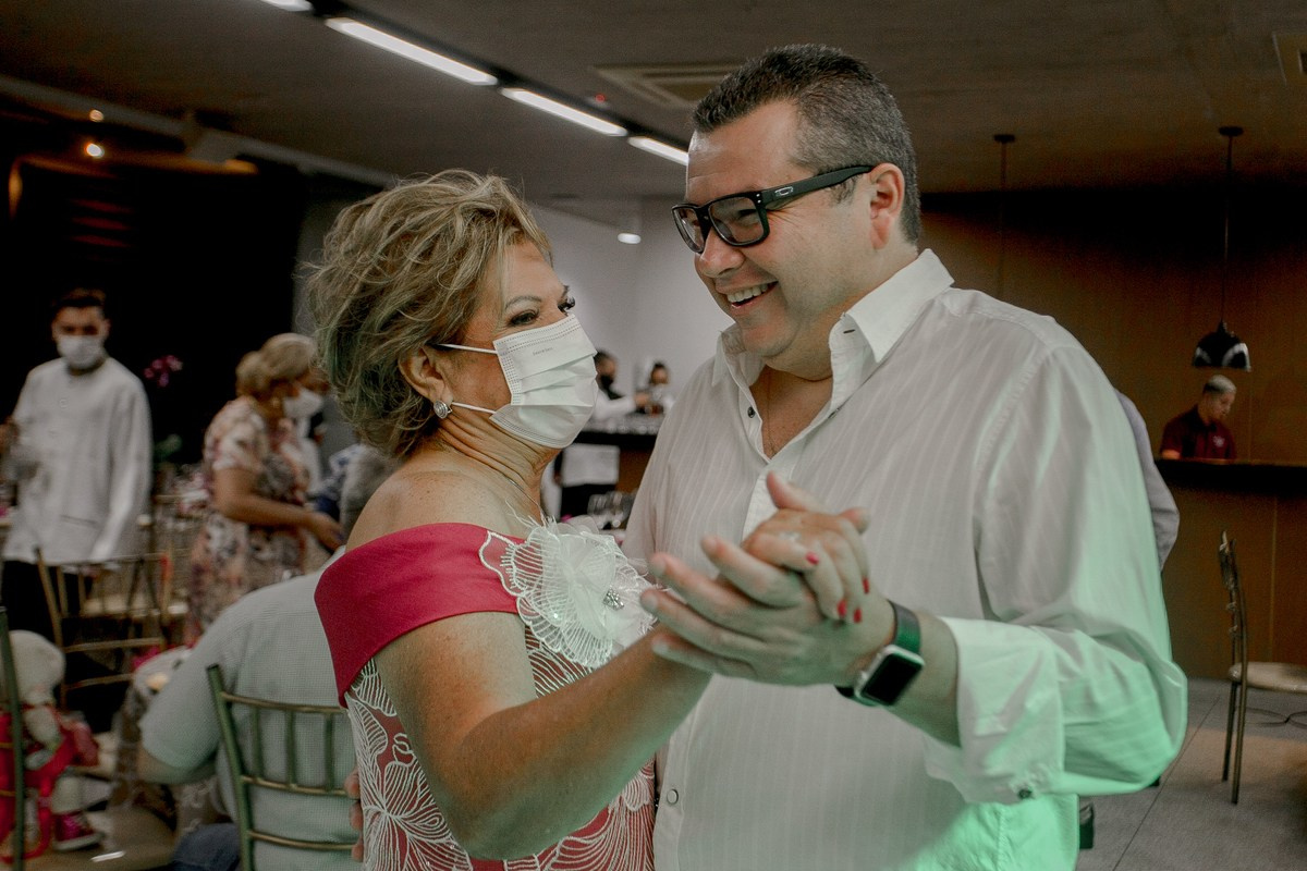 Waldeana - 70 anos. Fotógrafa de Eventos em São Paulo e Sorocaba Kika Damasceno