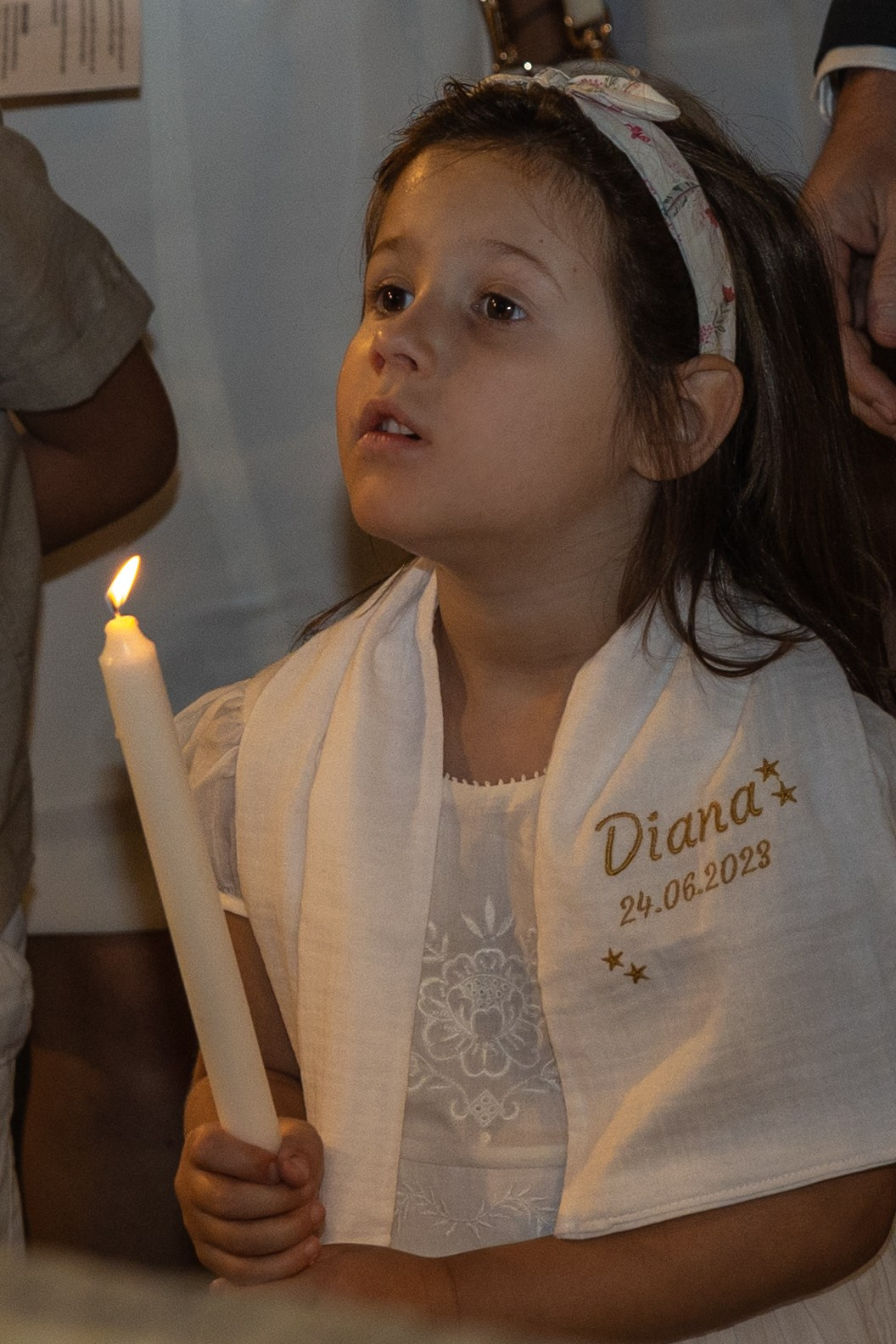The Baptism of Diana in the Church of Saint-Sernin in Toulouse. Eugénie Smirnova — Photographe à Toulouse et dans le Sud-Ouest