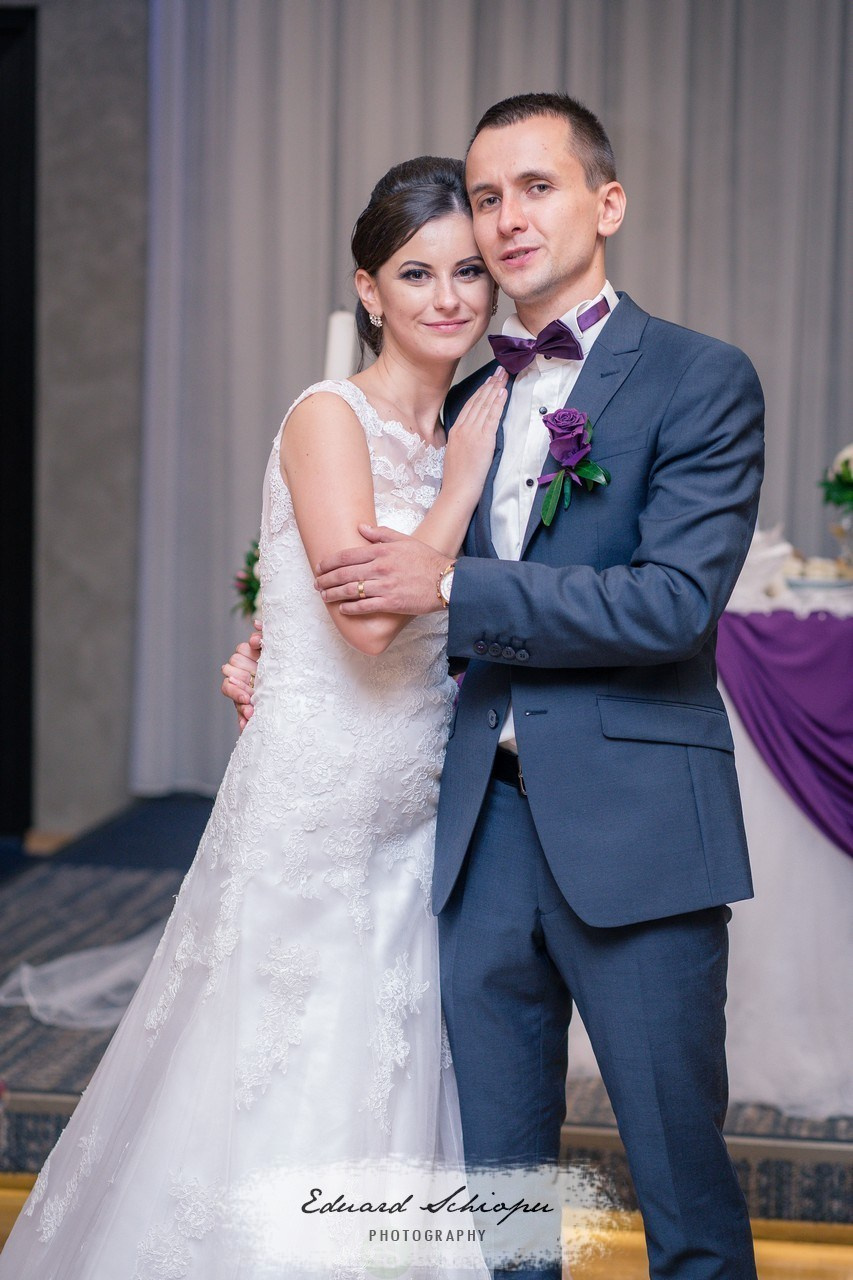 Laura si Bogdan by fotograf nunta Vaslui — Eduard Schiopu