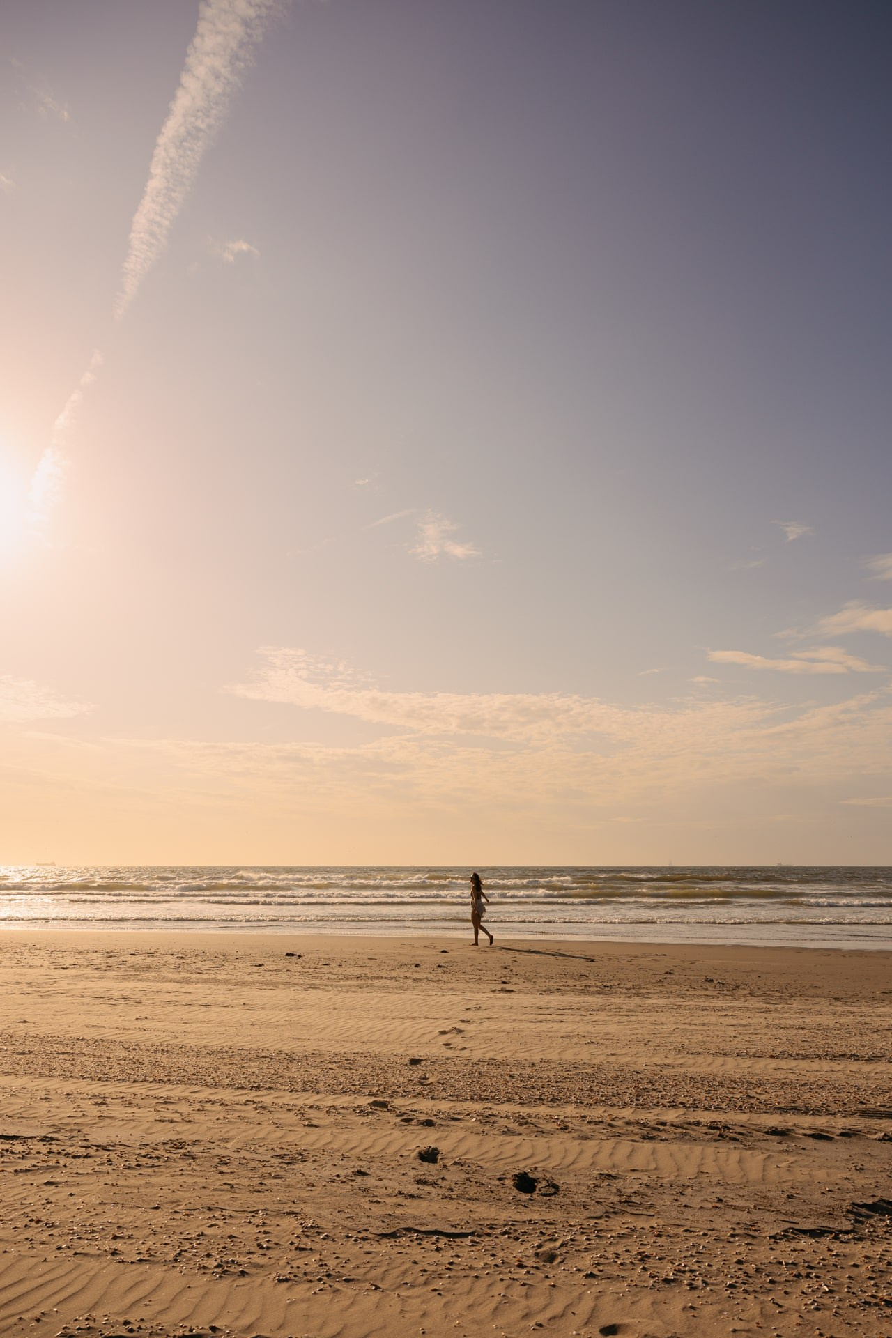 Emotional love stories and couple photoshoots in the Netherlands. Romantic & Soulful Photography by Natalia Olhova in Rotterdam