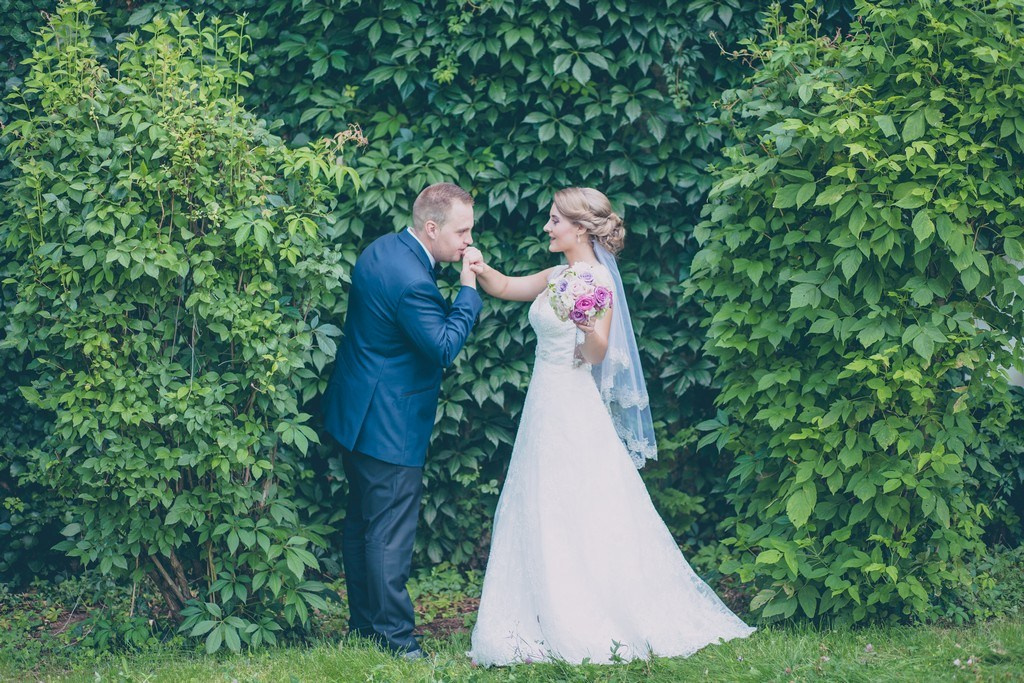 Alina si Sorel by fotograf nunta Iasi — Eduard Schiopu