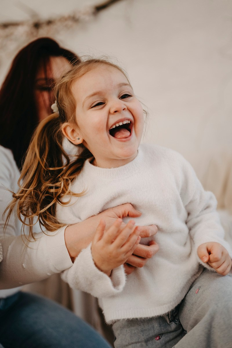 Miljana, Danka i Ilija — fotografisanje MAMINO. Deciji i porodicni fotograf u Beogradu Oksana Skendzic