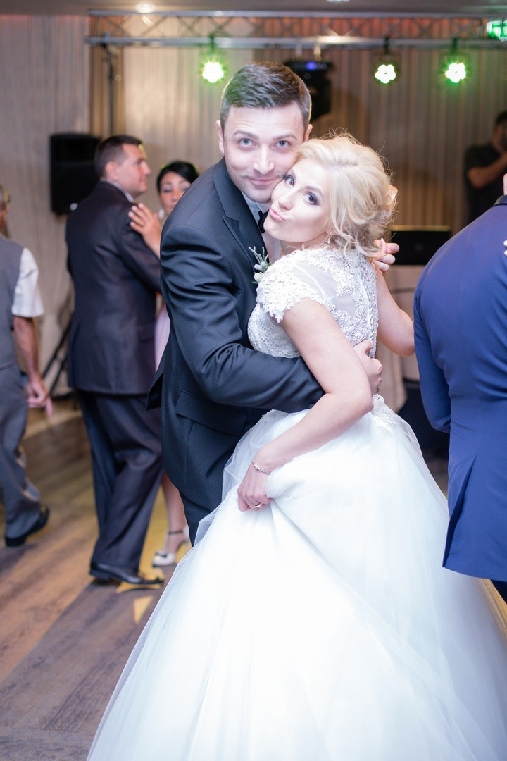 Cristina & Daniel by fotograf nunta Iasi — Eduard Schiopu