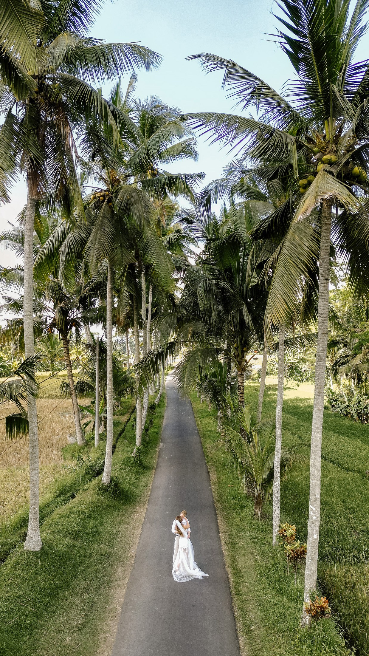 Waterfall wedding. Get.it.feel — Aesthetic Photography and Videography