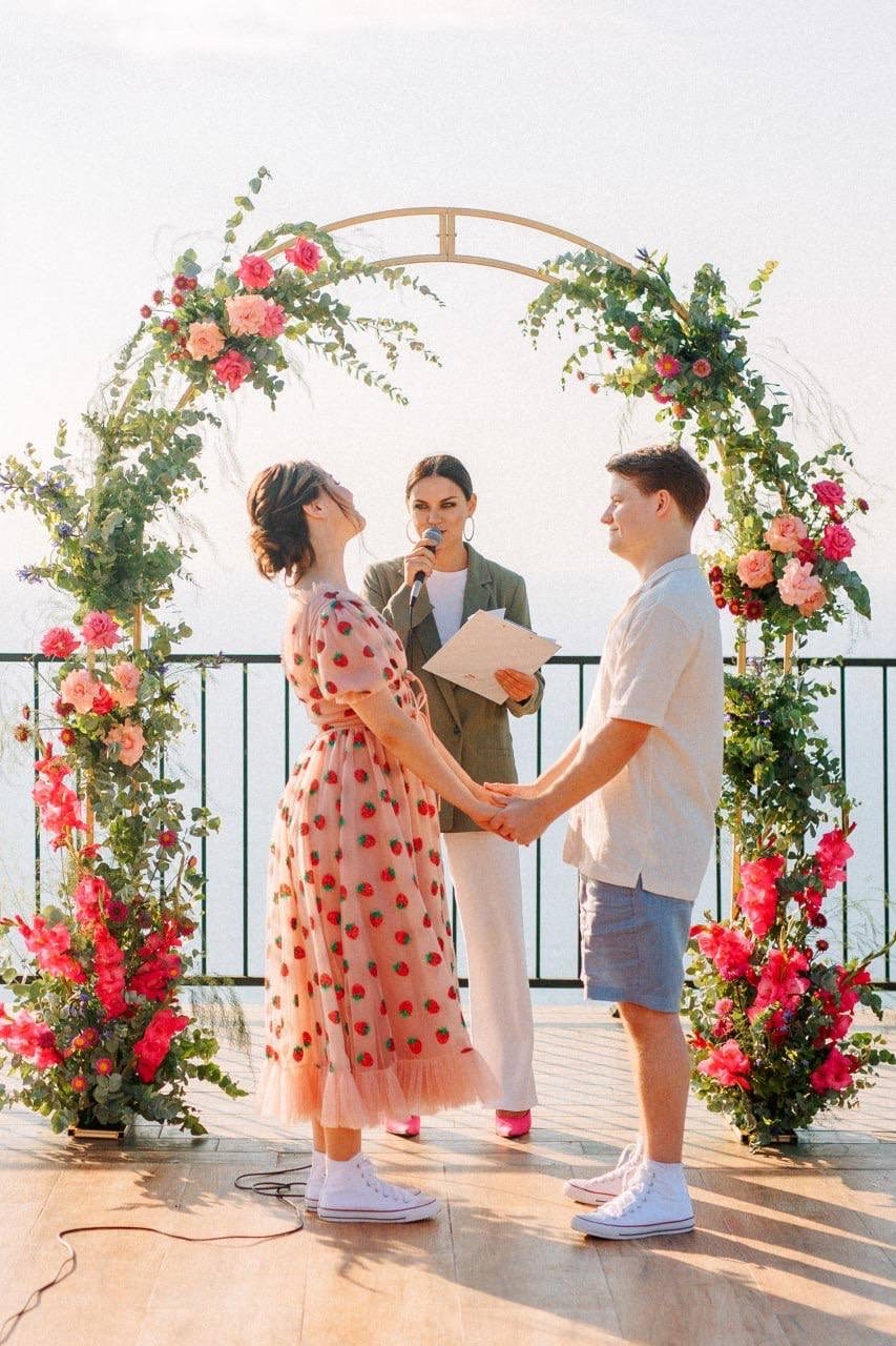 Свадебная церемония Батуми, Грузия 40 человек. Ведущая Москва Елена Чайка