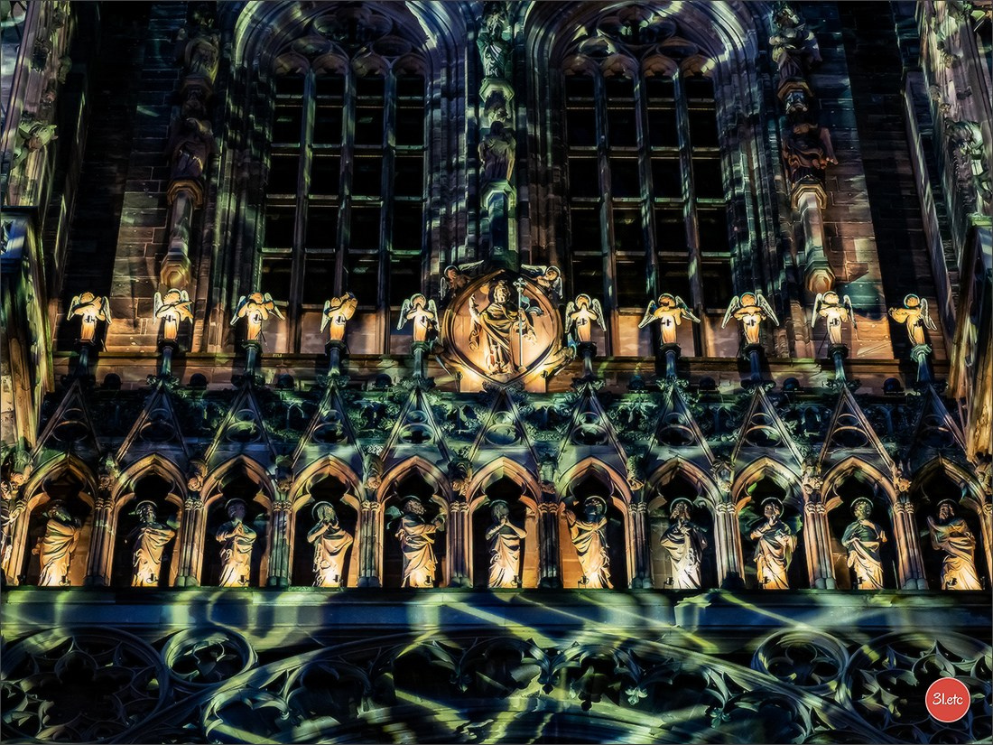 La mise en lumière de la Cathédrale de Strasbourg, du 5 juillet au 8 s. Photographe à Strasbourg | Portraits, Studio, Enfants, Événements