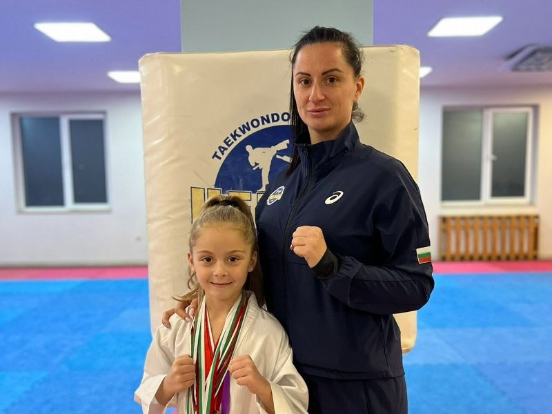 СПОРТНИ КЛУБОВЕ. СПОРТНА ФОТОГРАФИЯ | ПОРТРЕТНА | РЕПОРТАЖНА