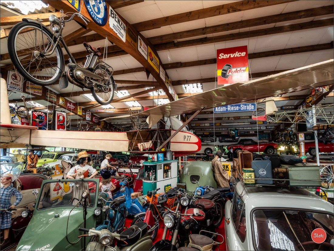 Удивительное место - частный музей старинного хлама - Fahrzeugmuseum. Photographe à Strasbourg | Portraits, Studio, Enfants, Événements