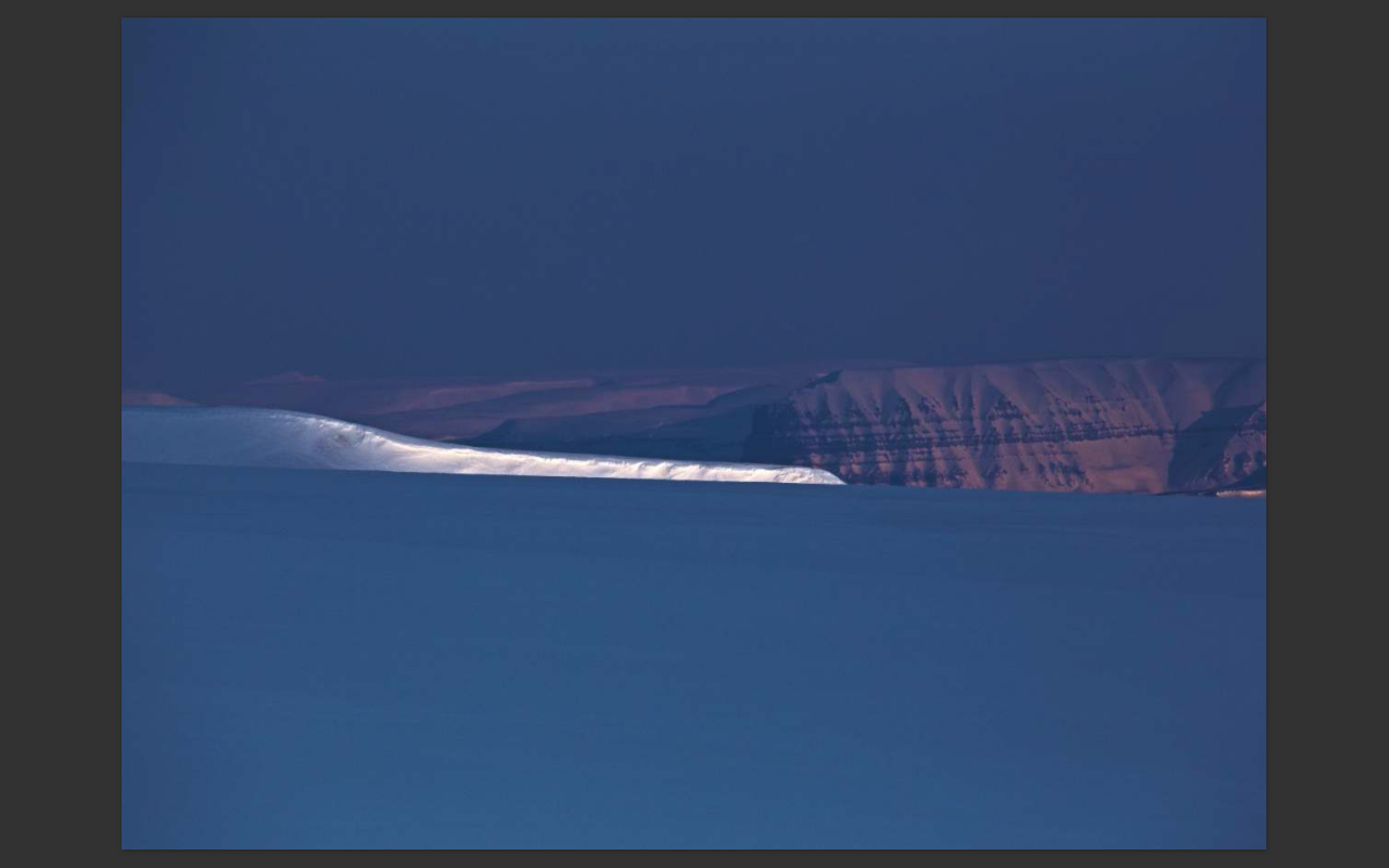 Svalbard. Artist, photographer, graphic designer, dreamer