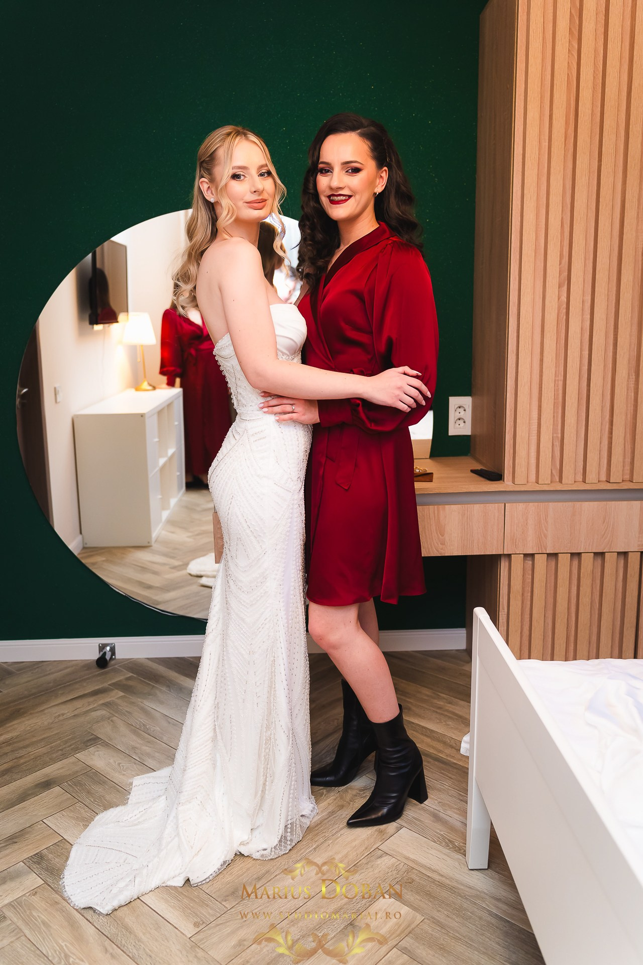 Iulia & Joszeph — preparing & details. Marius Doban