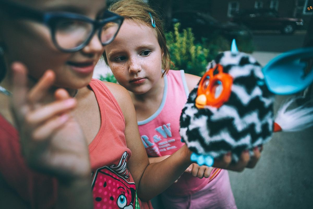 10 years ago Today — First day of school (Sophie and Eva) — Sony A7R II + Ultron 21mm f1.8 (Everything without autofocus). Emin Kuliyev — Award-Winning Wedding Photojournalist NYC & USA | Best Wedding Photographer Known for Candid, Timeless Moments
