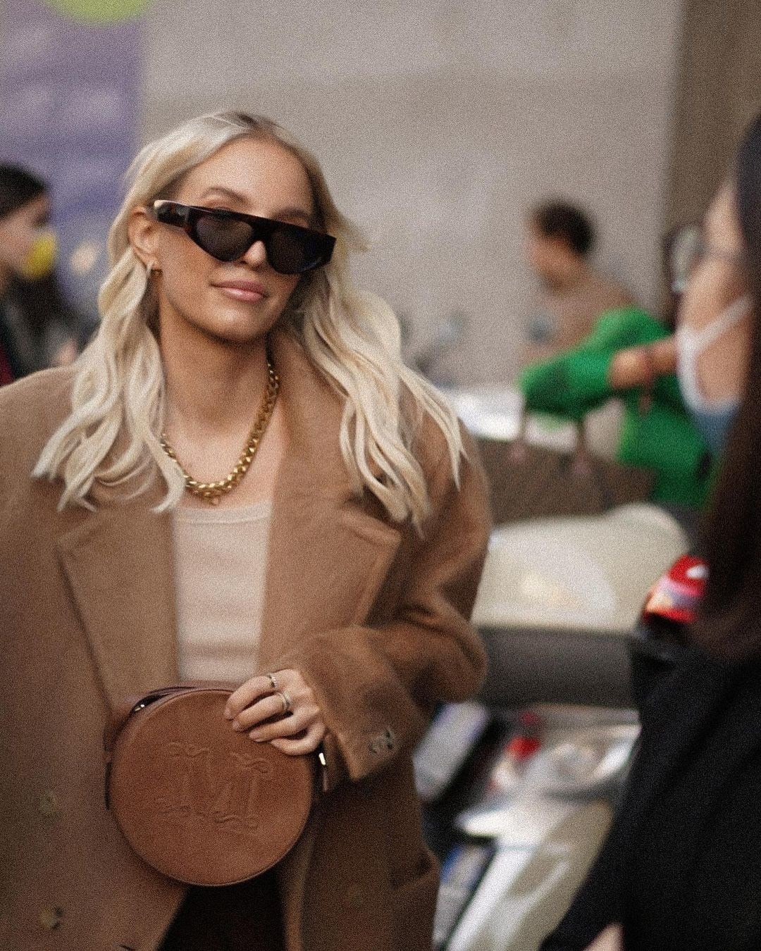 Леони Ханне. Julia Di |Fashion стрит стайл фотограф|видеомейкер в Милане и Париже