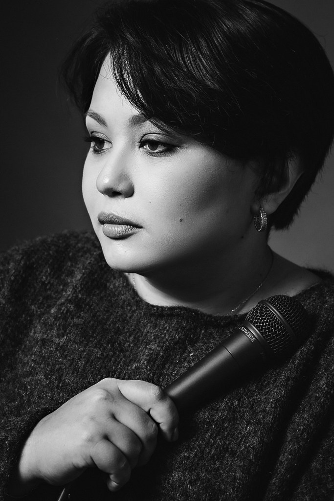 Photoshoot for stand-up artist Regina. Kseny Kolesnik Photography