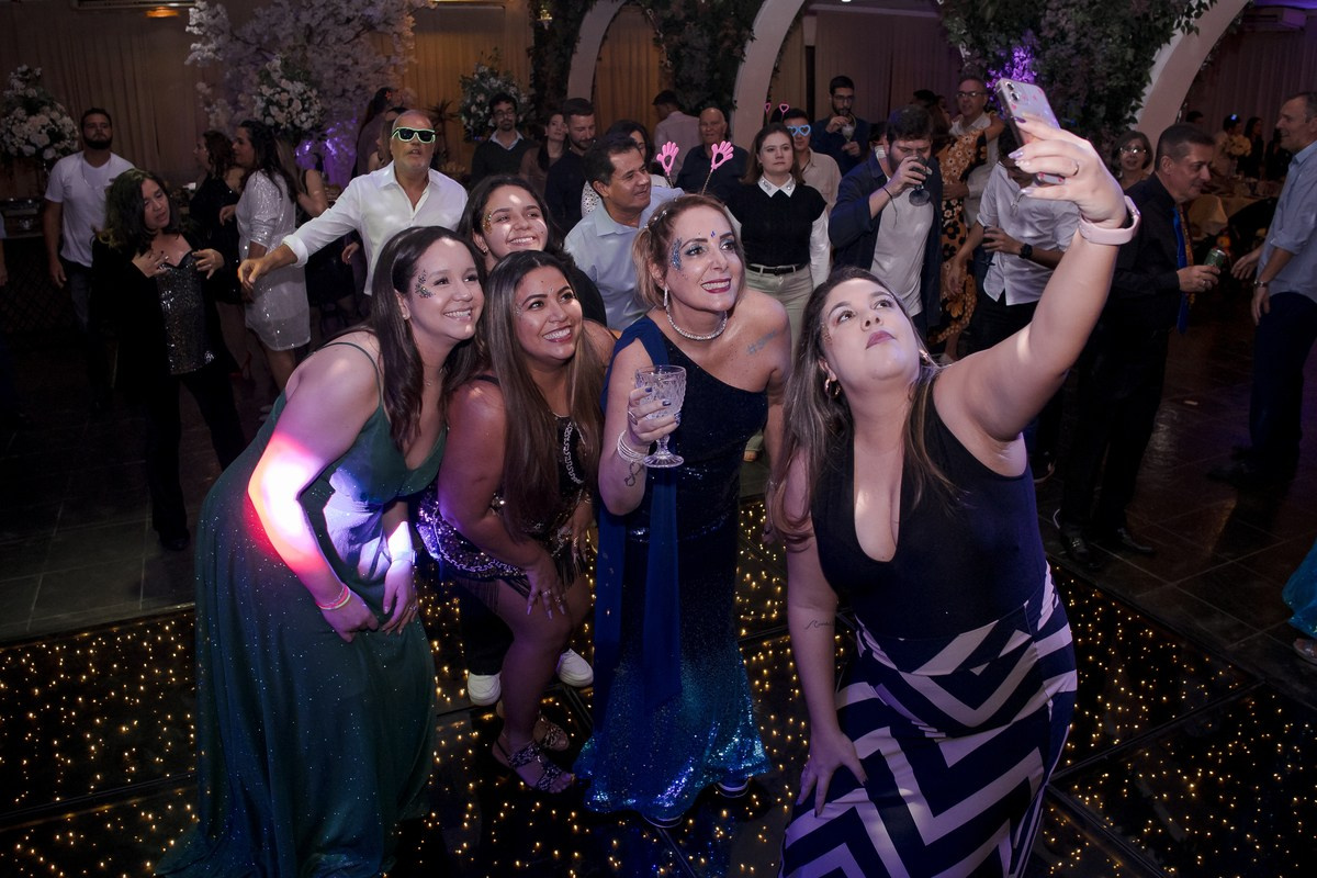 Soraya Cravo - 60 anos. Fotógrafa de Eventos em São Paulo e Sorocaba Kika Damasceno