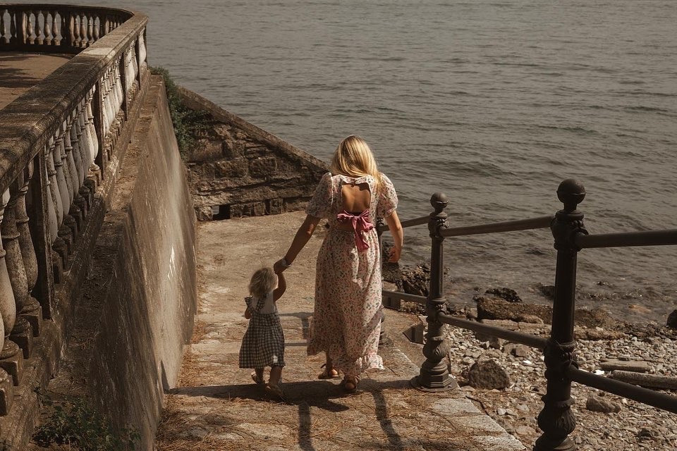 Tania and Glafira. PHOTOGRAPHER IN ITALY