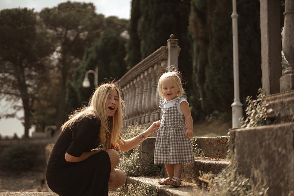 Tania and Glafira. PHOTOGRAPHER IN ITALY