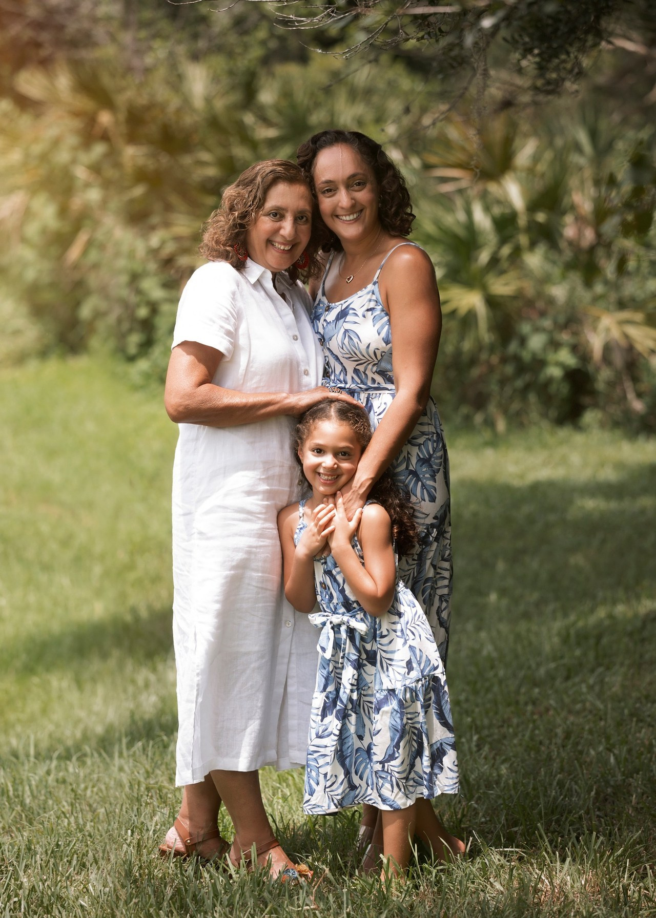 Family photographer Alice Green. Portrait, kids and family photographer in Wesley Chapel Alina Alice Osipova